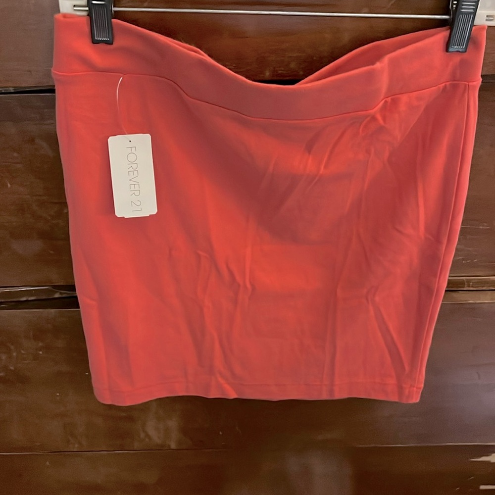 Coral skirt